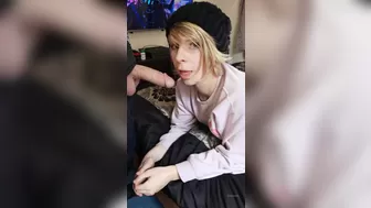 RosieKawaii juicy breasts and smooth pussy