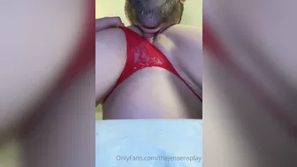 thejensensplay nude bitch dancing on the bed