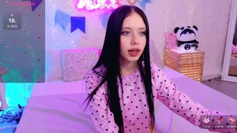 Olivia_Kindes Chaturbate Slut Plays Dildo Toy