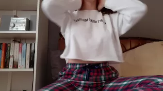 Love Lilah girls hot chick fucks pussy sex toy