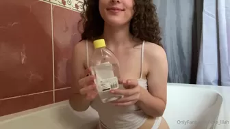 Love Lilah girls teasing her hubby