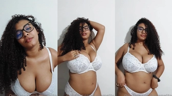 Karlamelito Onlyfans thin hot babe fapping