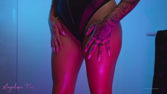 Angeliquenoirwa onlyfans young slut fapping