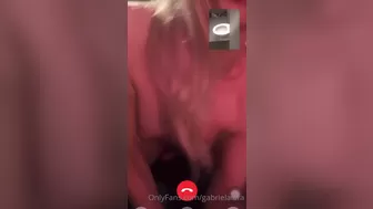 Lara Gabi aka gabrielalara naked babe demonstrates chocolate body