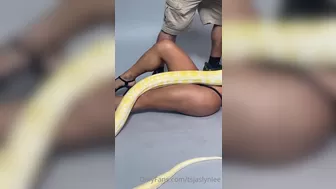 Jaslyn Lee aka tsjaslynlee Obstinate woman