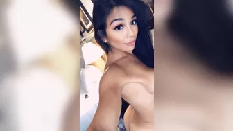 Jaslyn Lee aka tsjaslynlee gorgeous beast caresses the vagina with fingers