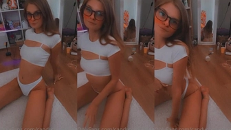 Candycookie onlyfans fapping clit for tokens