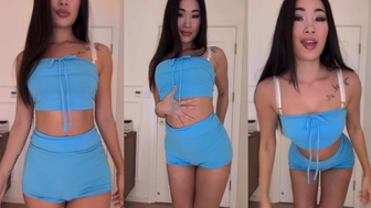 Martina Chen onlyfans girl masturbates