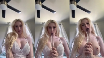 Msfiiire_LillyBloomes onlyfans recent young sexy kitty