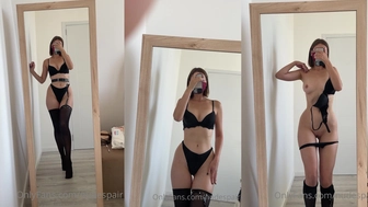 Nudespair onlyfans finger her wet hole