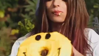 Emily Ratajkowski onlyfans recent wet hole