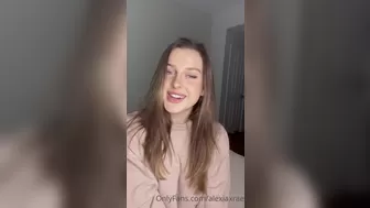 AlexiaXRae gorgeous chick fucks pussy with phallus