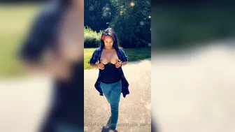 Anastasia Penny super chicula jerks off