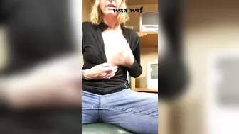 Horny Girls Work Break Orgasm_LuckyLaney_720p