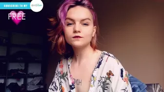 trippy_aurora69 gorgeous bitch bares her breasts