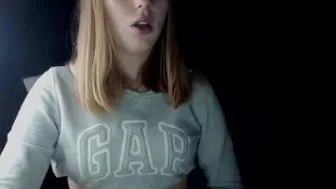 canadian_dream extravagant fucking dances with a long dildo