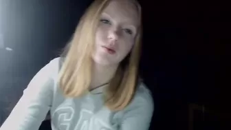 canadian_dream beautiful girl eagerly rubs her clit