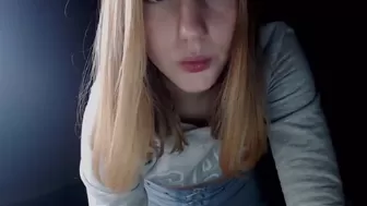 canadian__fire hot babe fucks shaved holes