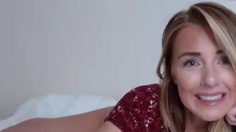 theselina_kyle beautiful chick takes off her underwear