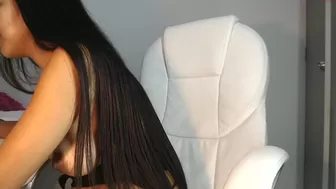 sweetdreamssof hot tick caresses beautiful tits