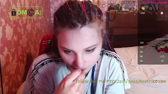 snusmumriken_ cute babe strips and jerks off shaved holes