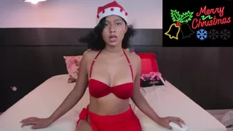 little_thalia Busty woman