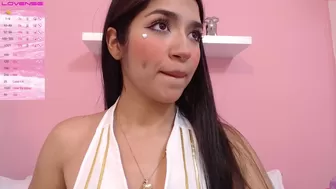 _strawberry_girl busty chick masturbates shaved pussy