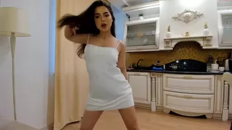 girl_of_yourdreams taskuha