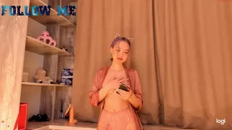 lee_yoona busty slut jerks off and cums