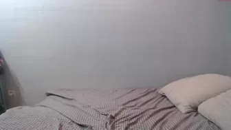 passions_streams Busty hide