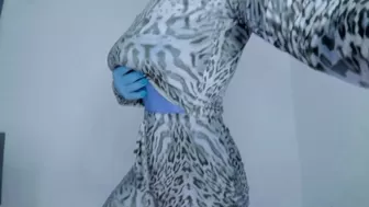 neytirii mature masturbates in front of webcam