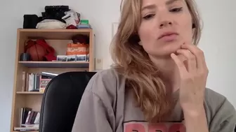 kosherpussy Booby chick