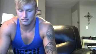 joshislive4u classy chick strips and caresses her cunt
