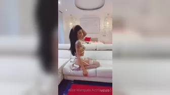 Alice Marques   february 2021