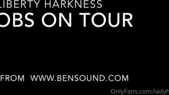 Liberty Harkness   Busty chick