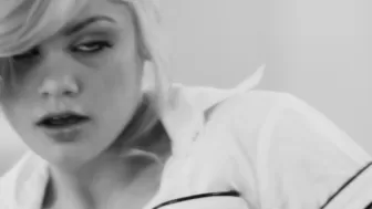 Riley_Steele busty young lady caresses shaved cunt