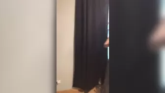 Luna_raise chic shows shaved holes