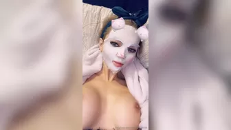 iammery impressive babe plays her vagina with sex toy