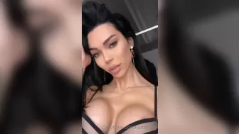 iammery shrew pussy demonstrates big tits