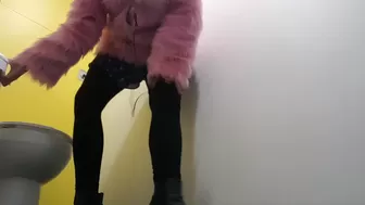 ManyVids.com Bad_Dolly playing with her big tits