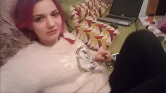 ManyVids.com Bad_Dolly beautiful lady effectively caresses her anus with her fingers.