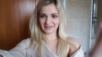ManyVids.com Bad_Dolly sultry thing fuck with phallus