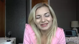 ManyVids.com Bad_Dolly cheeky youngster