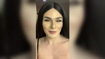 Tatianathebody crazy slut shows off saggy tits