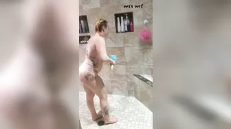 Hotwife Laur Zombi Shower Solo_Laur_Zombi_1080p