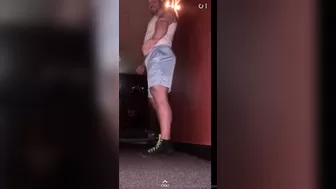 Kendall Vuitton   24 May  2020