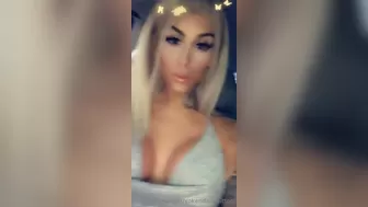 Kendall Vuitton   cute wench pulls vagina with phallus