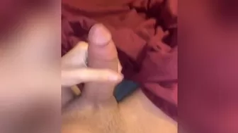 Kendall Vuitton   whore babe jerks off through panties