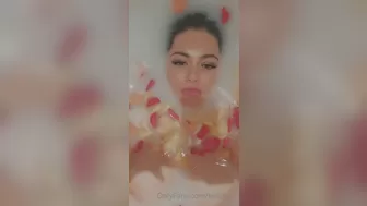 Busty Klara Solid brunette