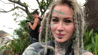 anuskatzz undresses in front of the camera